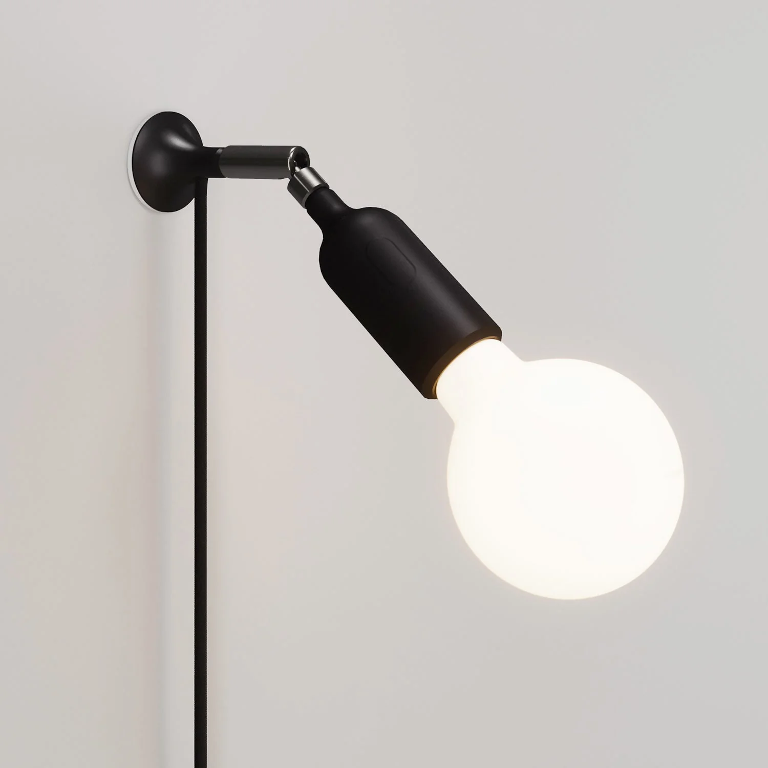 MAG-Y wandlamp met scharnier, siliconen fitting met schakelaar en UK-stekker - Zwart