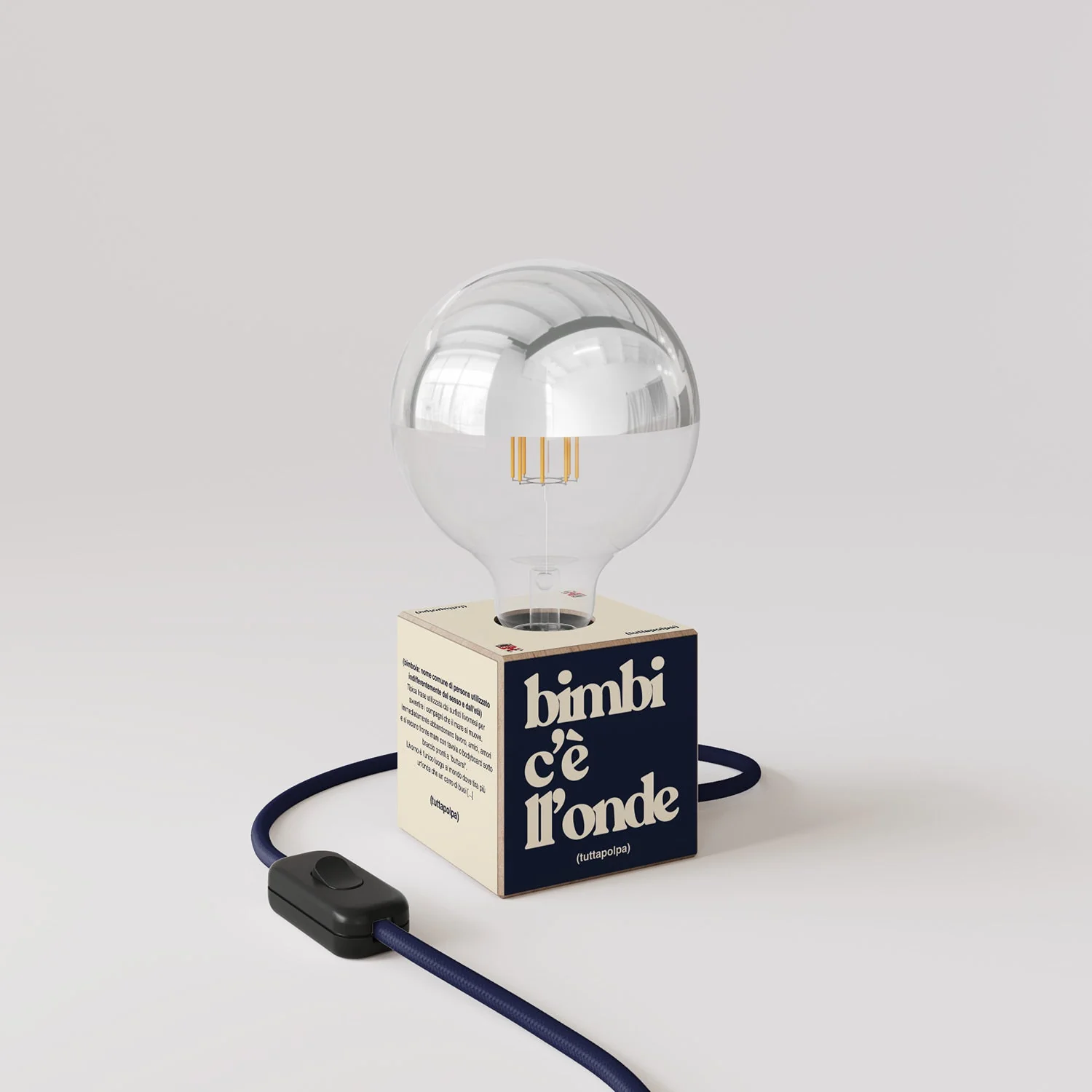 Cubetto tafellamp "Bimbi c’è l’onde" met zilveren halve bol globe Lichtbron - Tuttapolpa - Image 3